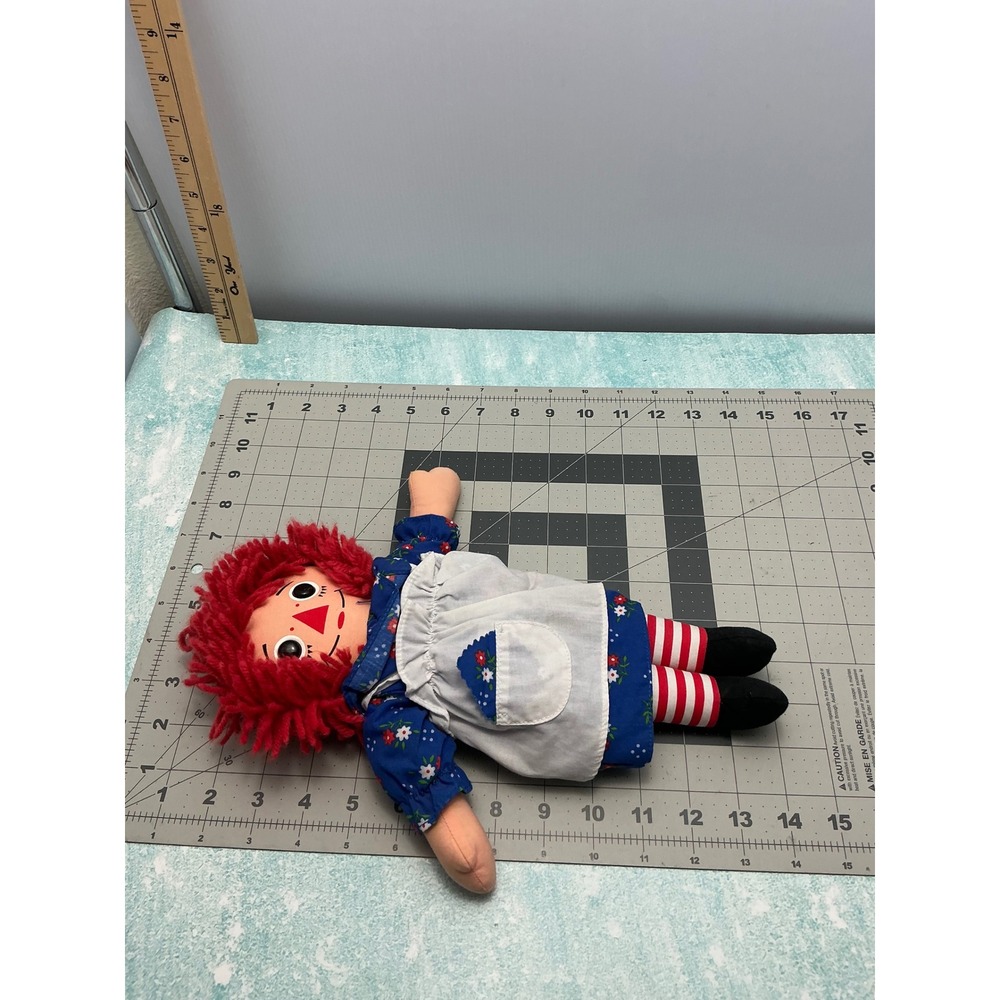 Raggedy Ann Plush Doll 15 Inch Classic Red Yarn Hair Blue Floral Dress Apron - Picture 3 of 6